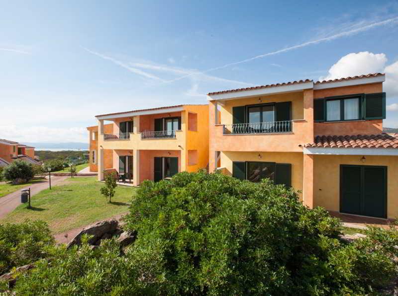 Club Hotel Baia Aranzos Golfo Aranci Buitenkant foto