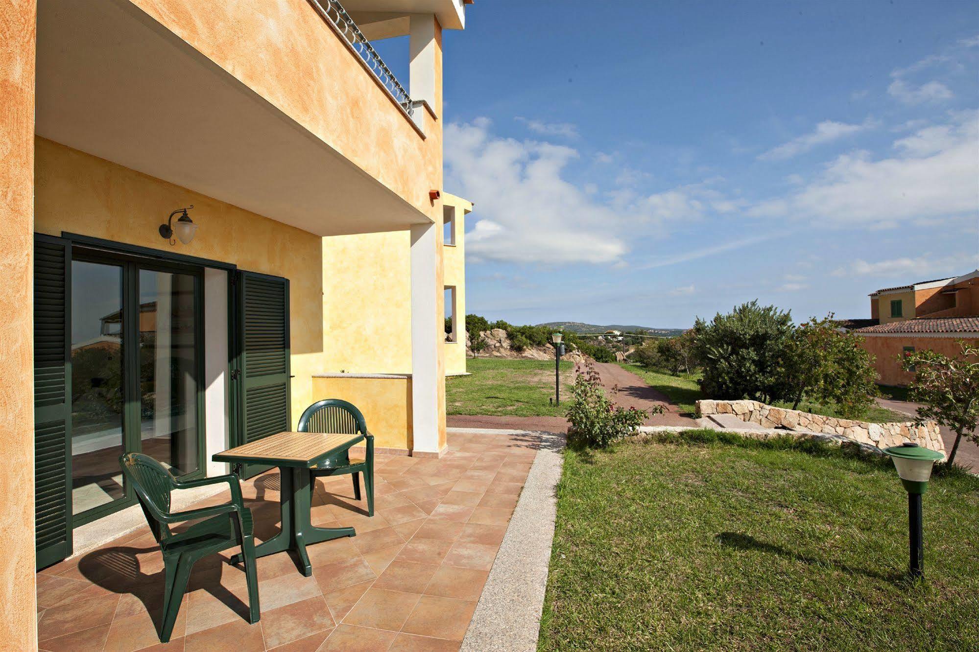 Club Hotel Baia Aranzos Golfo Aranci Buitenkant foto